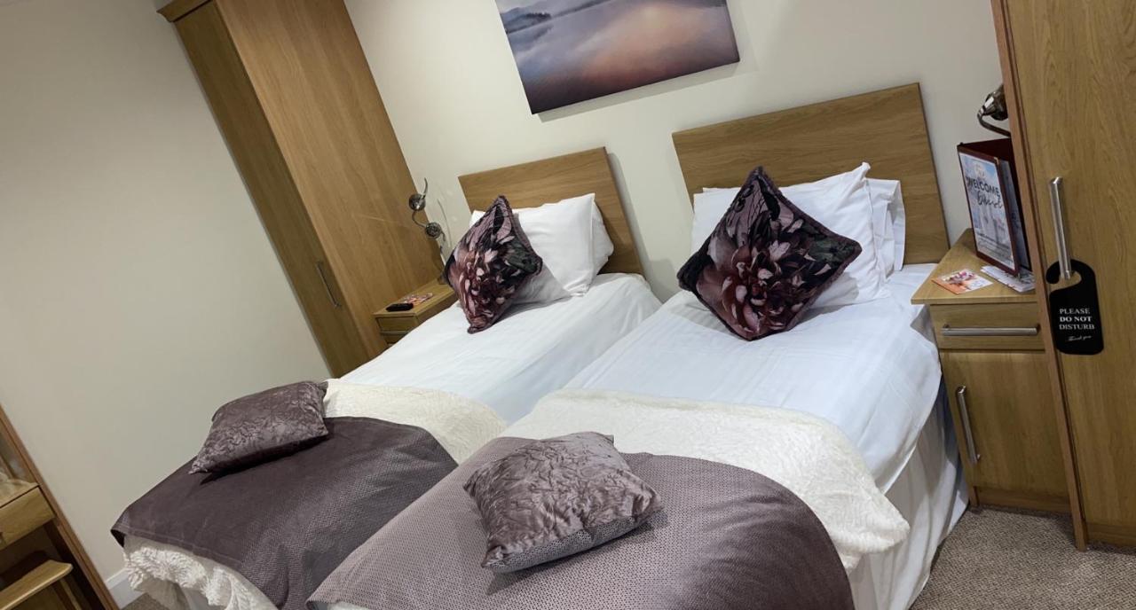The Armada Inn Armoy ภายนอก รูปภาพ
